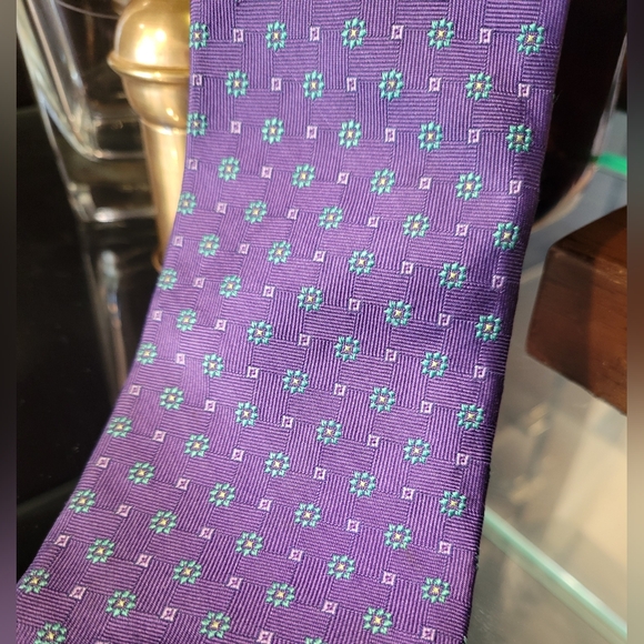 BROOKS BROTHER'S  Silk Tie - Picture 3 of 3